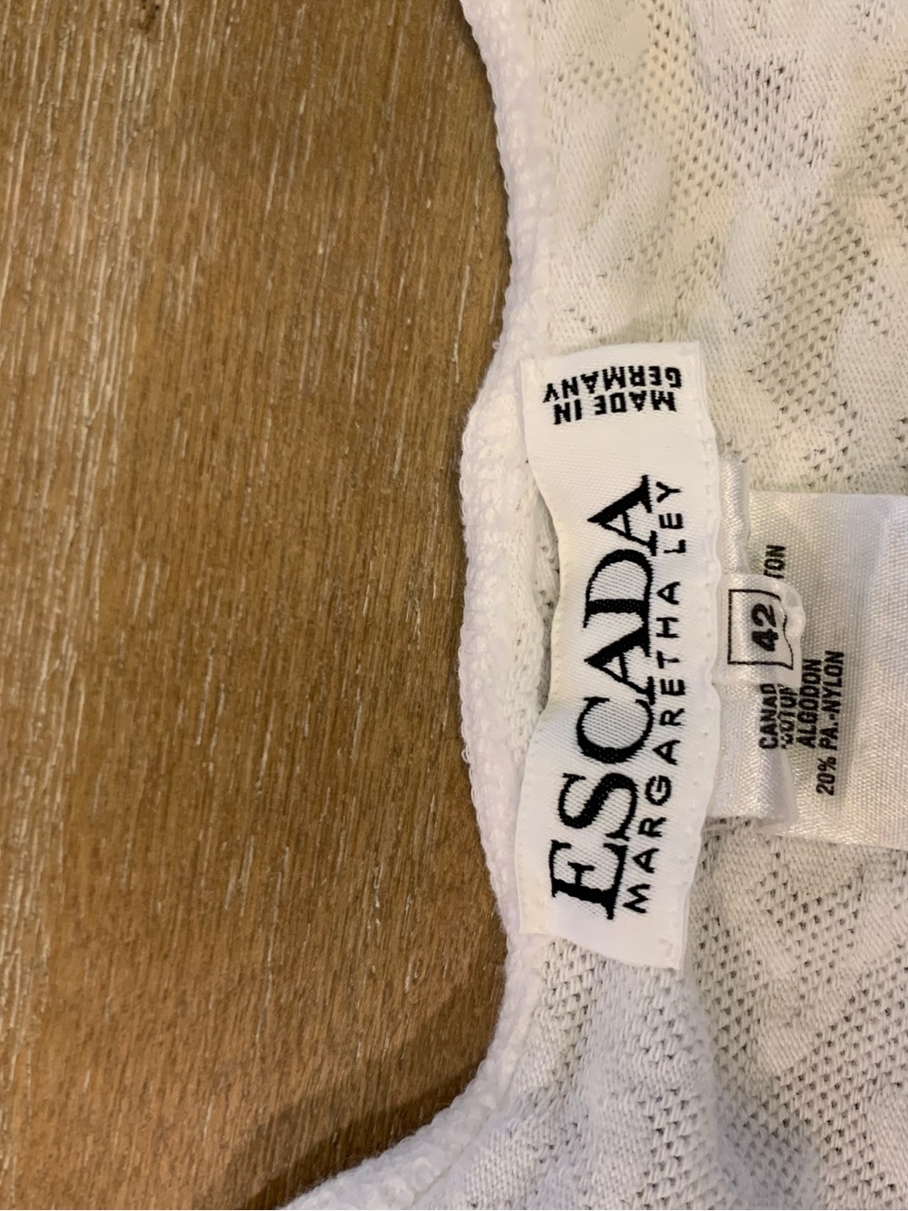 Escada Crisp White Textured Short Sleeve Tee - Picture 4 of 10
